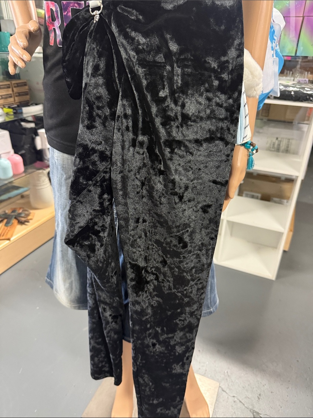 just be Black Crushed Velvet Wide-Leg Tie-Waist Pants